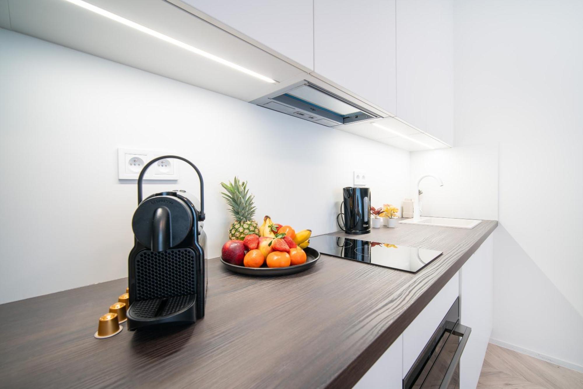 City Relax Apartments With Free Parking, 10 Mins Walk To City Centre Брно Экстерьер фото