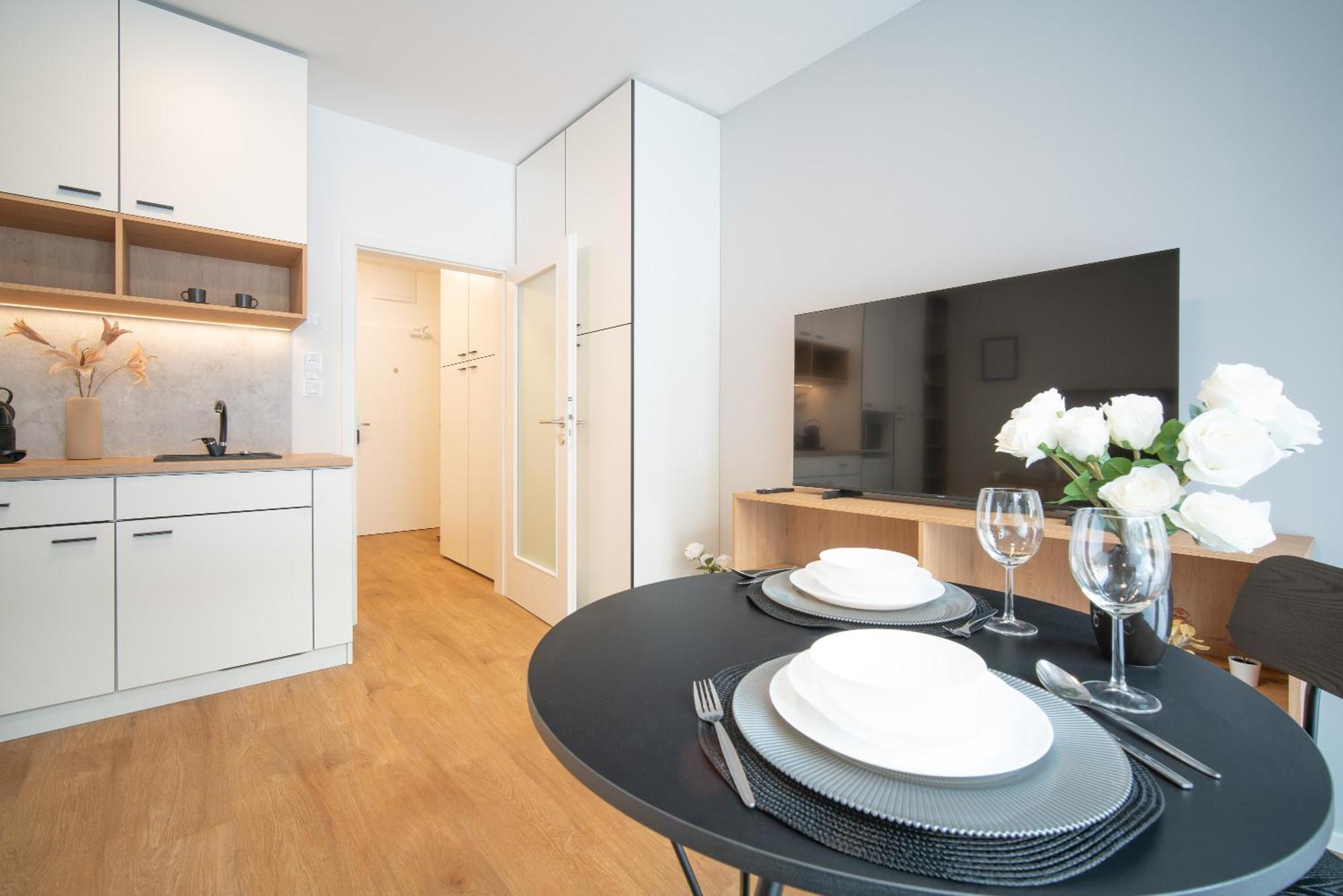 City Relax Apartments With Free Parking, 10 Mins Walk To City Centre Брно Экстерьер фото